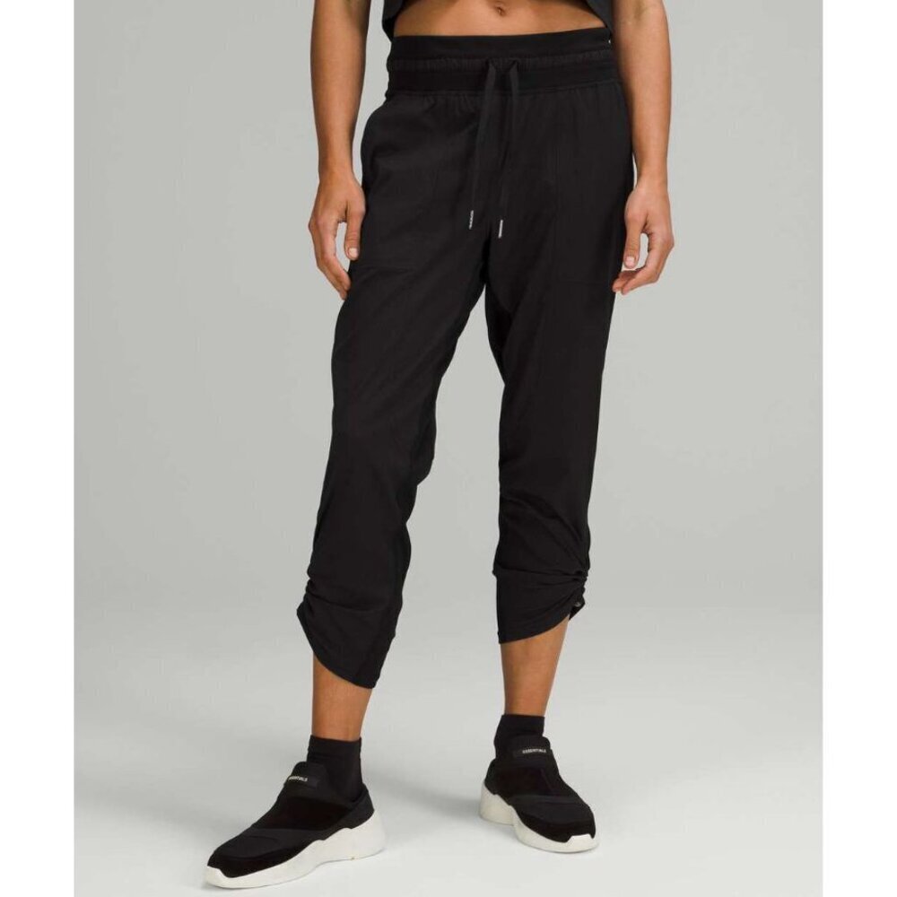 Lululemon Dance Studio Mid-Rise Cropped Pant 25" Black Size 10